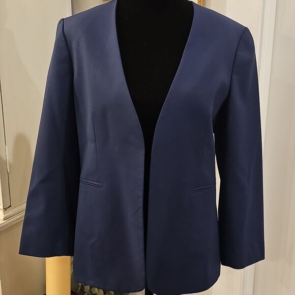 THEORY Lindrayia Navy Open-front Wool Blend Blazer Size 6 Career Academia Preppy - Picture 2 of 8